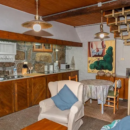 Apartment Alouminos Do Ribeiro Ourense