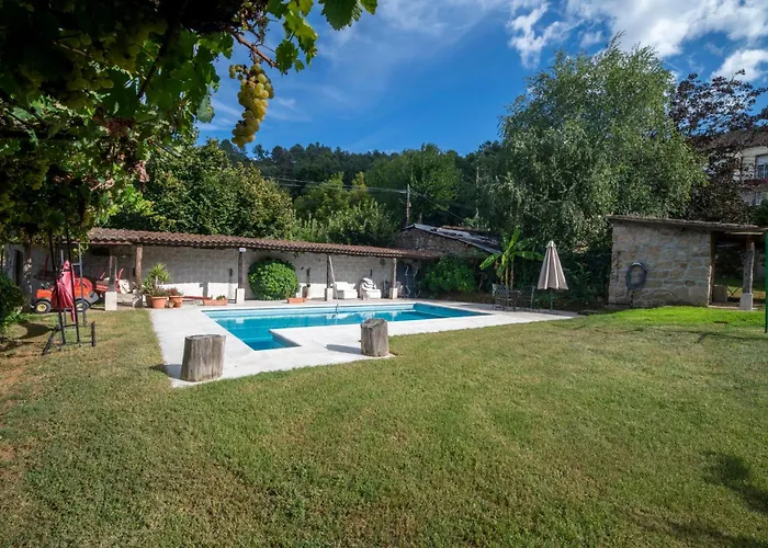 Alouminos Do Ribeiro Apartment *